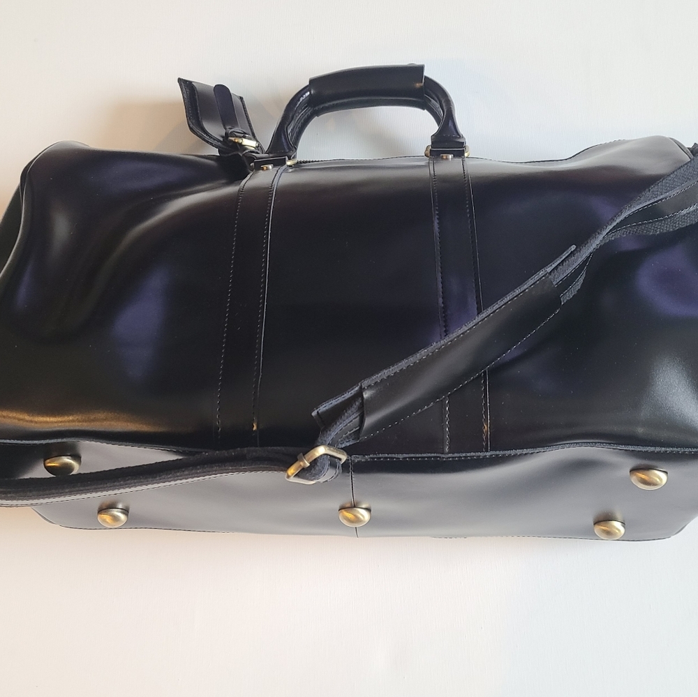 Black Leather Travel Bag